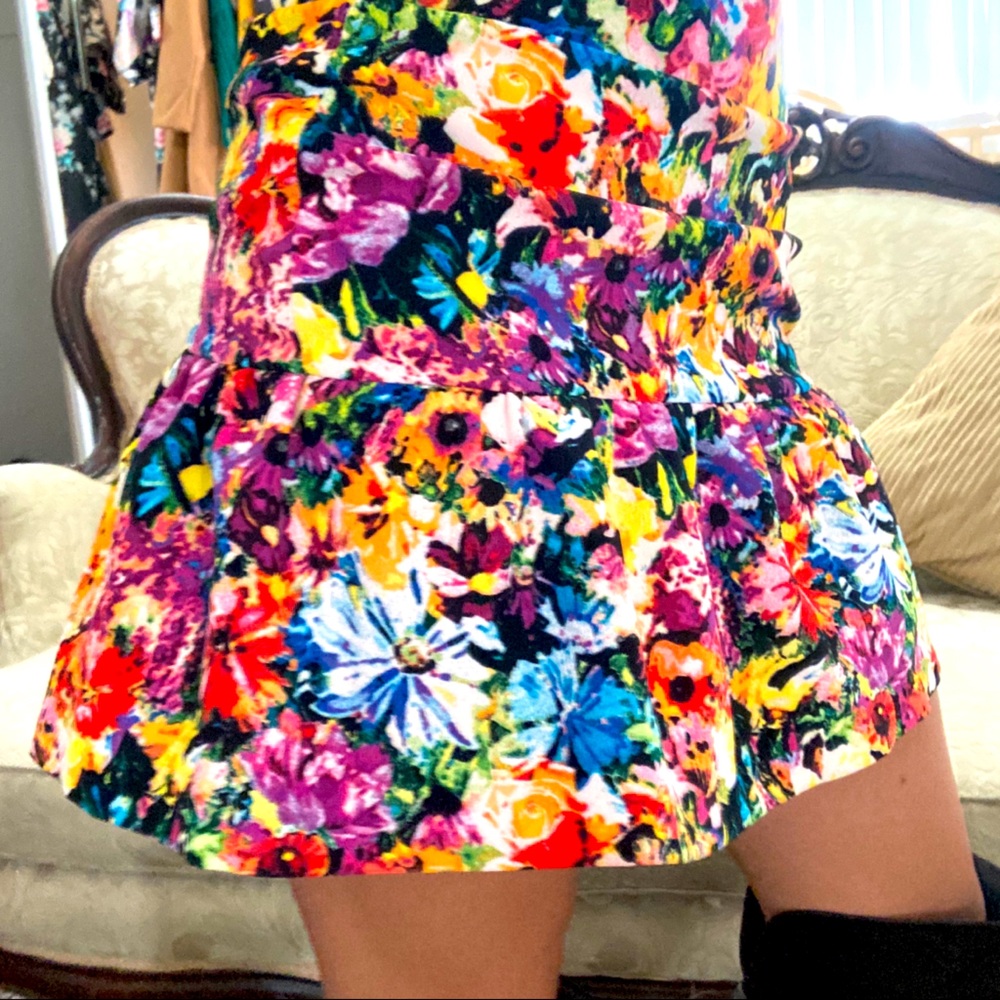 Prêt-À Floral Multicolor Bell Miniskirt